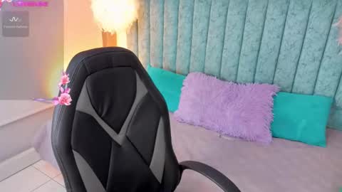 Snapshot of luna_volk chatting on September 9, 2025, 3:06 am Luna online show from September 9, 2025, 3:06 am