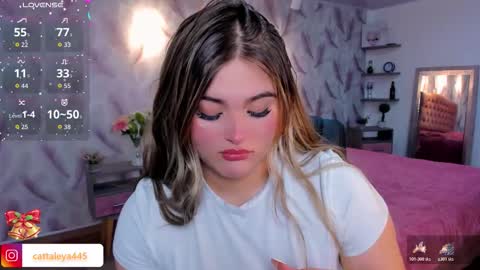 Snapshot of luna_volk chatting on November 22, 2025, 2:43 am Luna online show from November 22, 2025, 2:43 am