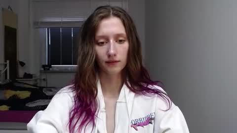 Snapshot of luna_xsensual chatting on November 5, 2025, 6:46 am L U N A online show from November 5, 2025, 6:46 am