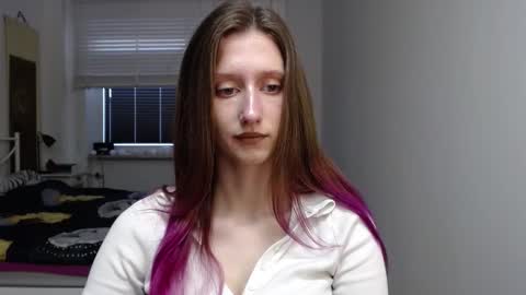Snapshot of luna_xsensual chatting on November 6, 2025, 6:58 am L U N A online show from November 6, 2025, 6:58 am