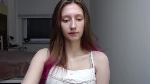 Snapshot of luna_xsensual chatting on November 24, 2025, 6:46 am L U N A online show from November 24, 2025, 6:46 am