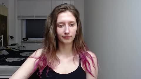 Snapshot of luna_xsensual chatting on November 26, 2025, 7:09 am L U N A online show from November 26, 2025, 7:09 am