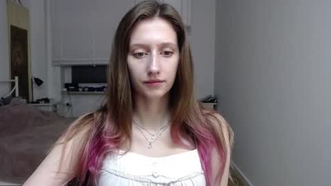 Snapshot of luna_xsensual chatting on December 17, 2025, 6:30 am L U N A online show from December 17, 2025, 6:30 am