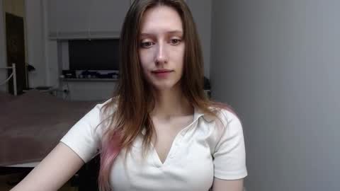 Snapshot of luna_xsensual chatting on January 7, 2026, 6:38 am L U N A online show from January 7, 2026, 6:38 am