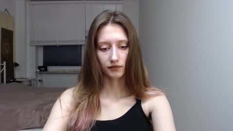 Snapshot of luna_xsensual chatting on January 19, 2026, 6:28 am L U N A online show from January 19, 2026, 6:28 am