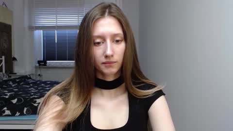 Snapshot of luna_xsensual chatting on February 16, 2026, 6:31 am L U N A online show from February 16, 2026, 6:31 am