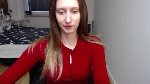 Snapshot of luna_xsensual chatting on March 2, 2026, 6:36 am L U N A online show from March 2, 2026, 6:36 am