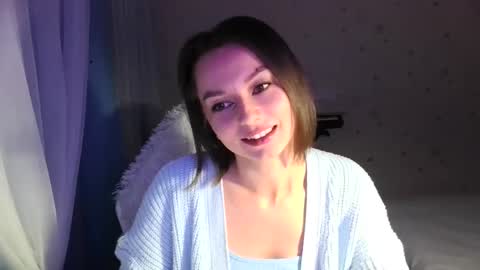 lunaa_bluee online show from October 24, 2025, 4:25 pm