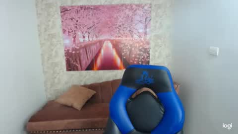 Snapshot of lunaa_m_ chatting on January 7, 2025, 7:17 pm lunaa_m_ online show from January 7, 2025, 7:17 pm