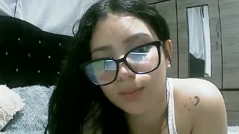 Snapshot of lunaa_sub chatting on January 29, 2025, 5:51 am lunaa_sub online show from January 29, 2025, 5:51 am