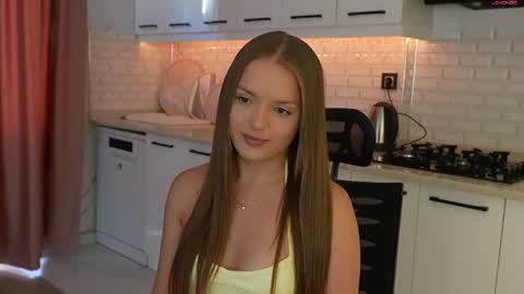 Snapshot of lunaaaura chatting on June 28, 2026, 1:28 pm Sophia online show from June 28, 2026, 1:28 pm