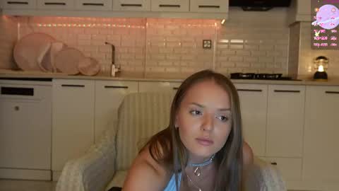 Snapshot of lunaaaura chatting on July 22, 2026, 1:30 am Sophia online show from July 22, 2026, 1:30 am