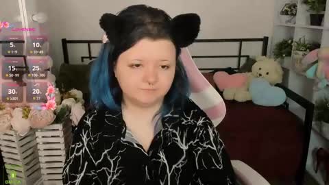 Luna online show from April 15, 2026, 5:36 am