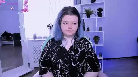 Luna online show from April 25, 2026, 6:27 am