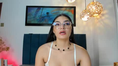 Snapshot of lunaaspen chatting on September 17, 2025, 6:20 pm Luna Aspen online show from September 17, 2025, 6:20 pm