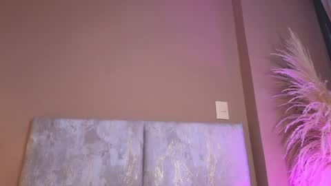 Luna Aspen online show from April 28, 2026, 6:35 pm