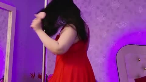 lunababe_ online show from July 17, 2026, 11:28 am