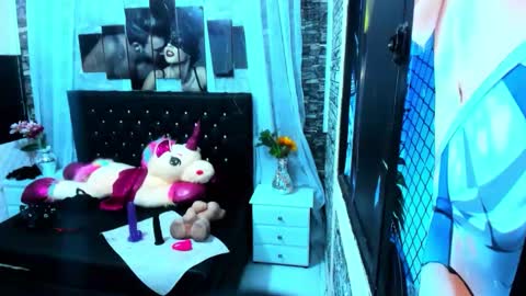 Snapshot of lunabustygirl chatting on December 15, 2025, 10:03 pm lunabustygirl online show from December 15, 2025, 10:03 pm