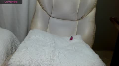 Luna Dread online show from October 9, 2025, 5:16 am