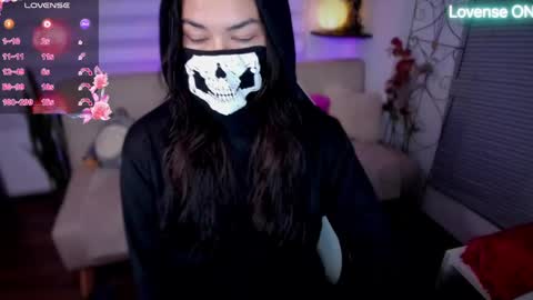 Luna online show from April 23, 2026, 2:46 am