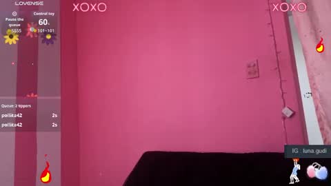 Snapshot of lunagudis chatting on July 10, 2026, 1:36 pm lunagudis online show from July 10, 2026, 1:36 pm