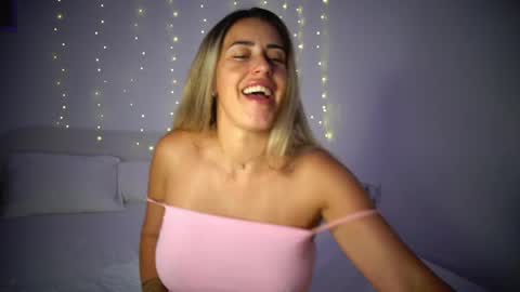 Laura online show from June 1, 2026, 10:44 pm