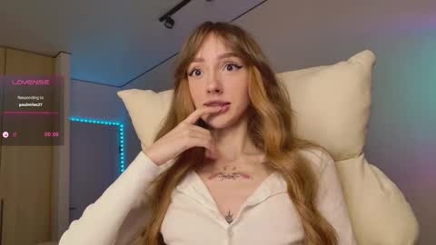 Luna online show from November 8, 2025, 1:28 am