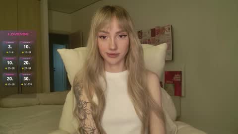 Luna online show from February 27, 2026, 10:43 pm