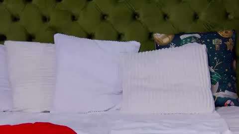 Snapshot of lunajenner chatting on January 14, 2026, 4:56 pm LunaJenner online show from January 14, 2026, 4:56 pm