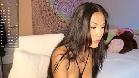 Snapshot of lunalawless chatting on November 25, 2025, 8:31 pm luna dela cruz online show from November 25, 2025, 8:31 pm