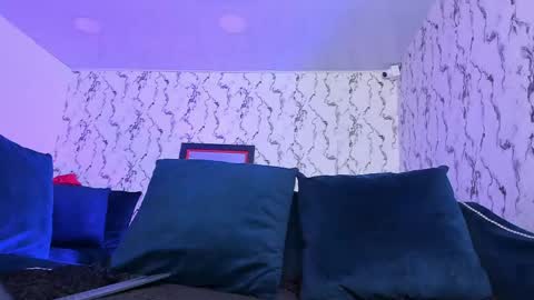 Lunalia online show from April 26, 2026, 5:49 am