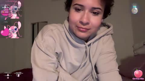 Snapshot of lunaloopzz chatting on June 13, 2026, 2:09 am lunaloopzz online show from June 13, 2026, 2:09 am