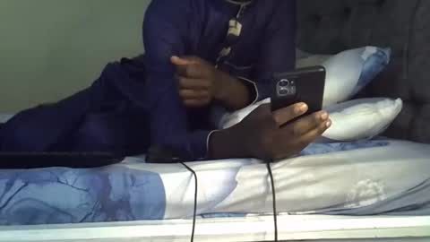 Snapshot of lunalove22_ chatting on April 26, 2026, 3:37 am lunalove22_ online show from April 26, 2026, 3:37 am