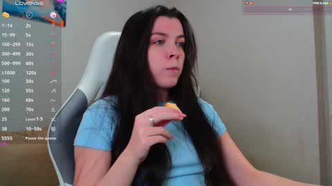 Luna online show from December 5, 2024, 10:01 pm