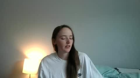 Snapshot of lunapixie2020 chatting on April 28, 2026, 7:08 pm lunapixie2020 online show from April 28, 2026, 7:08 pm