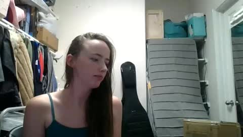 Snapshot of lunapixie2020 chatting on May 5, 2026, 7:11 pm lunapixie2020 online show from May 5, 2026, 7:11 pm