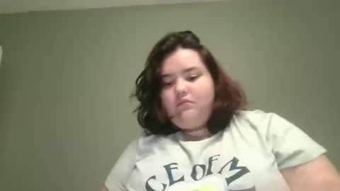 lunar_nightstar online show from September 15, 2025, 8:09 pm