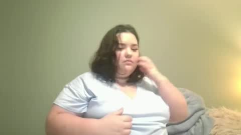 lunar_nightstar online show from September 23, 2025, 11:41 pm