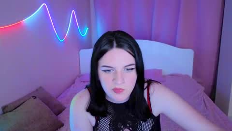 Valeria online show from May 13, 2026, 8:27 pm