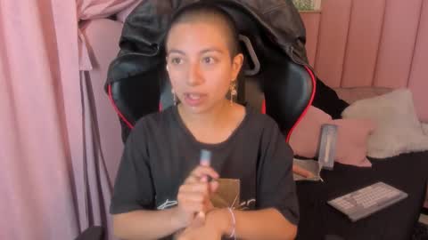 Snapshot of lunarichy chatting on October 9, 2025, 12:03 pm lunarichy online show from October 9, 2025, 12:03 pm