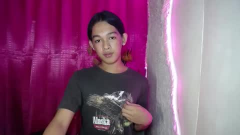 Snapshot of lunarmaxxx chatting on May 22, 2026, 8:14 pm max online show from May 22, 2026, 8:14 pm