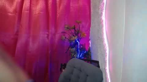 Snapshot of lunarmaxxx chatting on May 28, 2026, 5:54 pm max online show from May 28, 2026, 5:54 pm