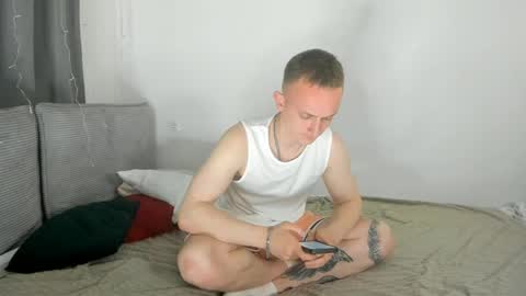 Lars online show from May 6, 2026, 8:58 pm