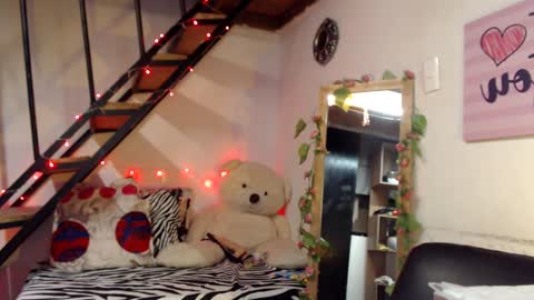 Snapshot of lunasky83 chatting on January 17, 2025, 11:06 am luna online show from January 17, 2025, 11:06 am