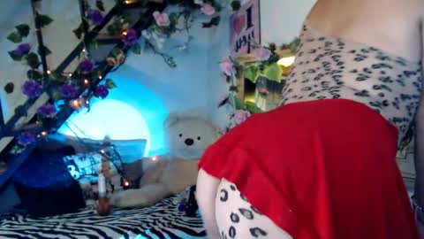 luna online show from April 30, 2026, 7:14 am