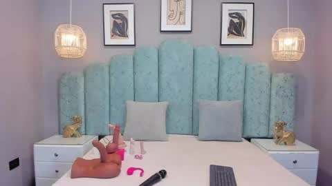 Luna online show from June 18, 2026, 11:36 am