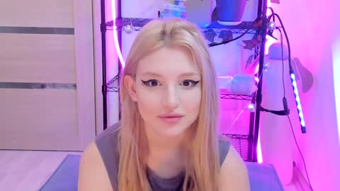 Snapshot of lunatale chatting on February 8, 2025, 3:19 am Kate online show from February 8, 2025, 3:19 am