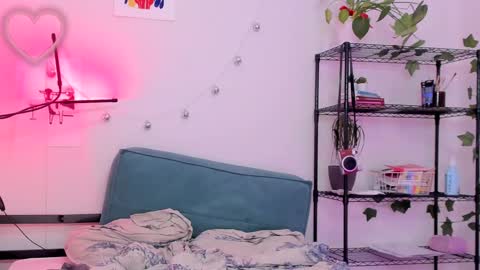 Snapshot of lunatale chatting on March 4, 2025, 2:17 am Kate online show from March 4, 2025, 2:17 am