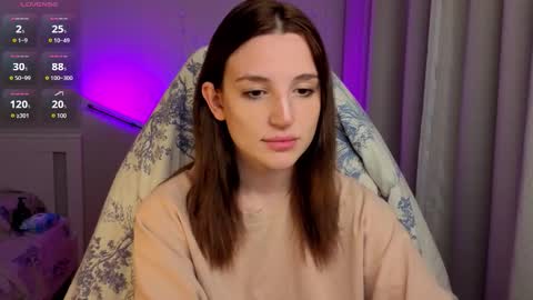 Snapshot of lunatale chatting on October 21, 2025, 11:27 pm Kate online show from October 21, 2025, 11:27 pm