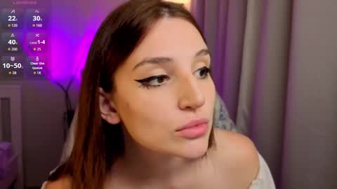 Snapshot of lunatale chatting on October 27, 2025, 8:46 pm Kate online show from October 27, 2025, 8:46 pm